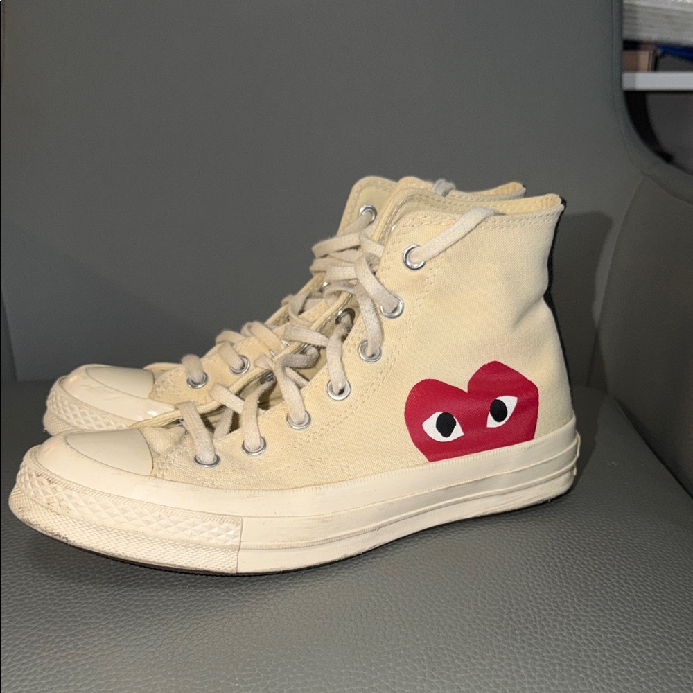 Converse Kids High-Top Sneakers - Beige and Red
